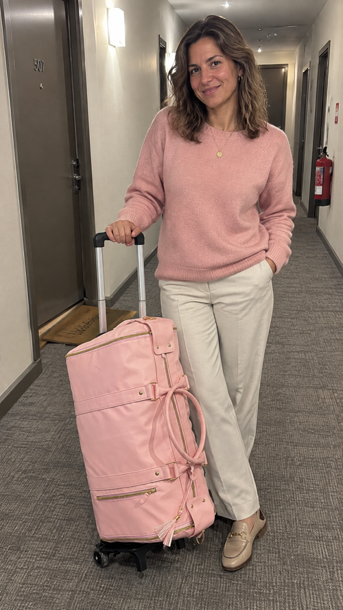 Photo d'une cliente avec son sac Nomadia